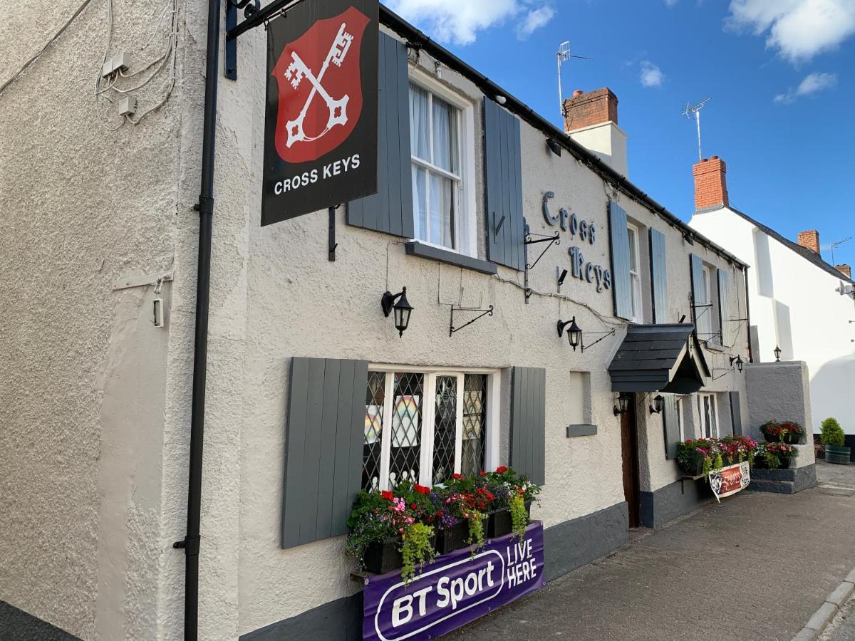 The Crosskeys Inn Usk Kültér fotó
