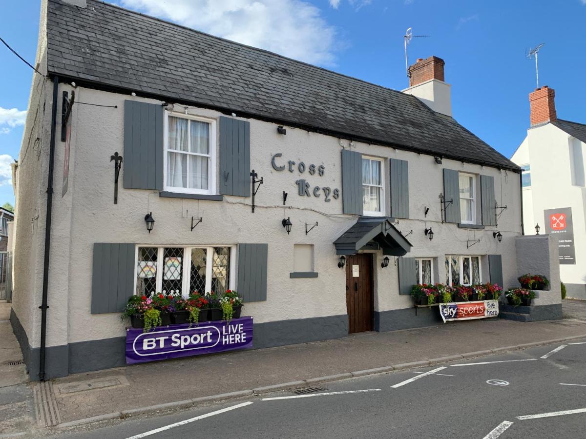 The Crosskeys Inn Usk Kültér fotó